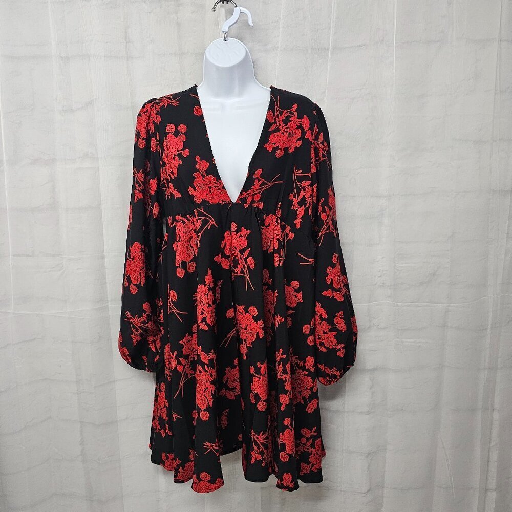 SHEIN Black and Red Floral Mini Dress